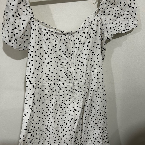 Simons dress - Picture 4 of 4